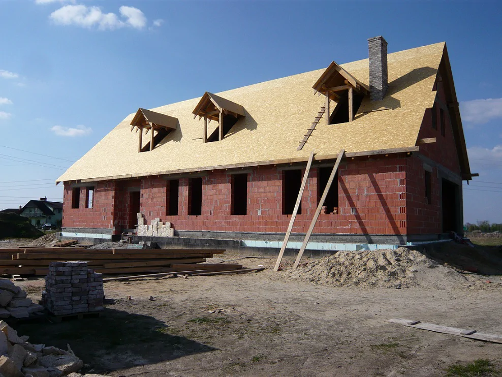 Budowa Domu jednorodzinnego, stan surowy, więźba dachowa, pokrycie dachu