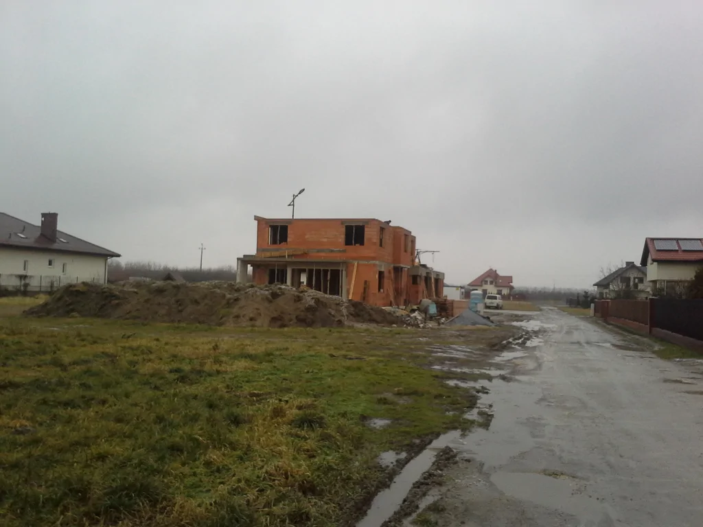 Budowa domu jednorodzinnego ściany parteru z porotherm 