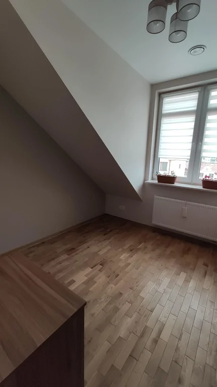 widok na pokój na poddaszu 