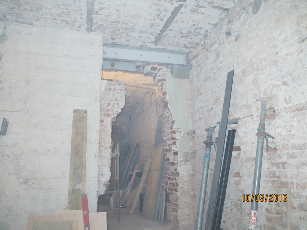 skute tynki na ścianach i stropach 