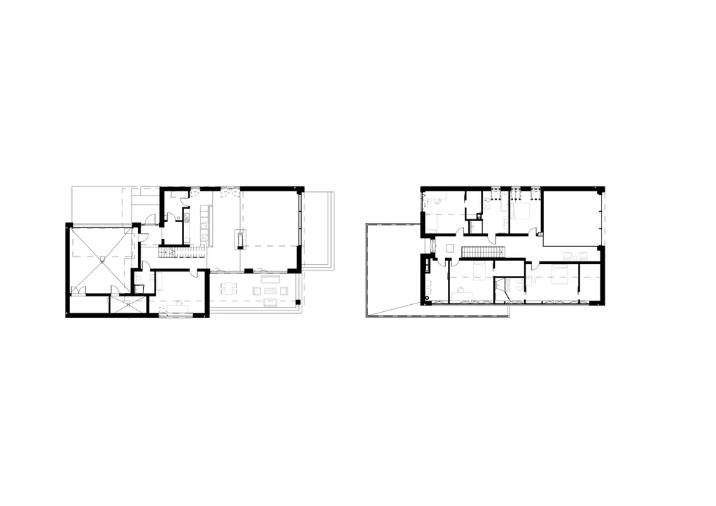 Rzuty architektoniczne parteru i piętra nowoczesnego domu jednorodzinnego, pokazane obok siebie na jasnym tle.