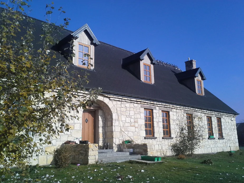 Budowa Domu jednorodzinnego, stan pod klucz, stolarka okienna, elewacja z piaskowca