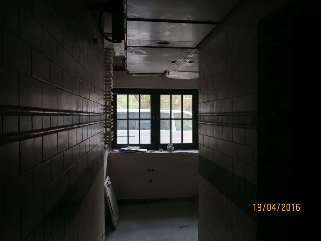 Remont budynku elementy żelbetowe, murowane ściany z cegły 