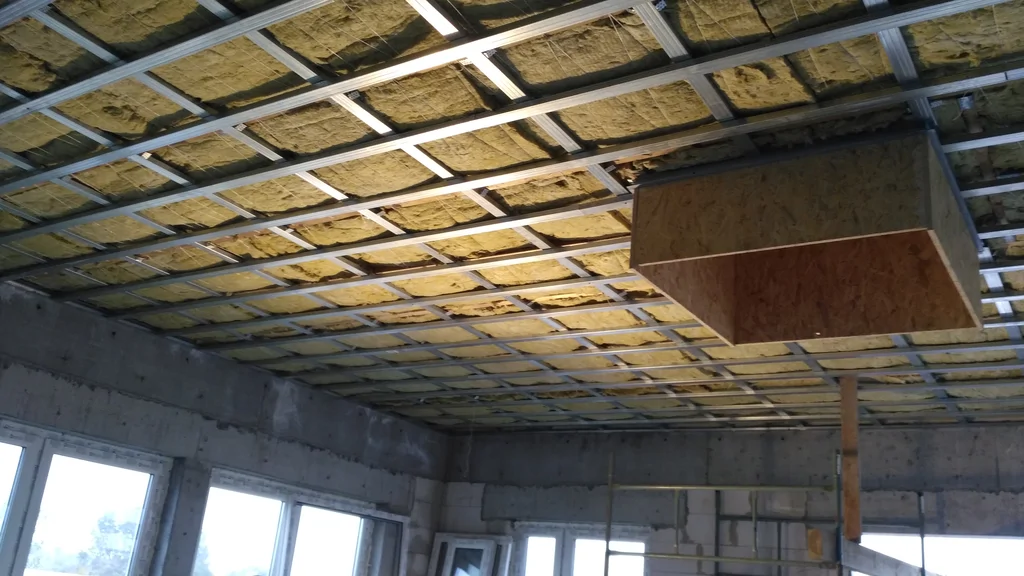 ocieplenie stropu nad nadbudową 