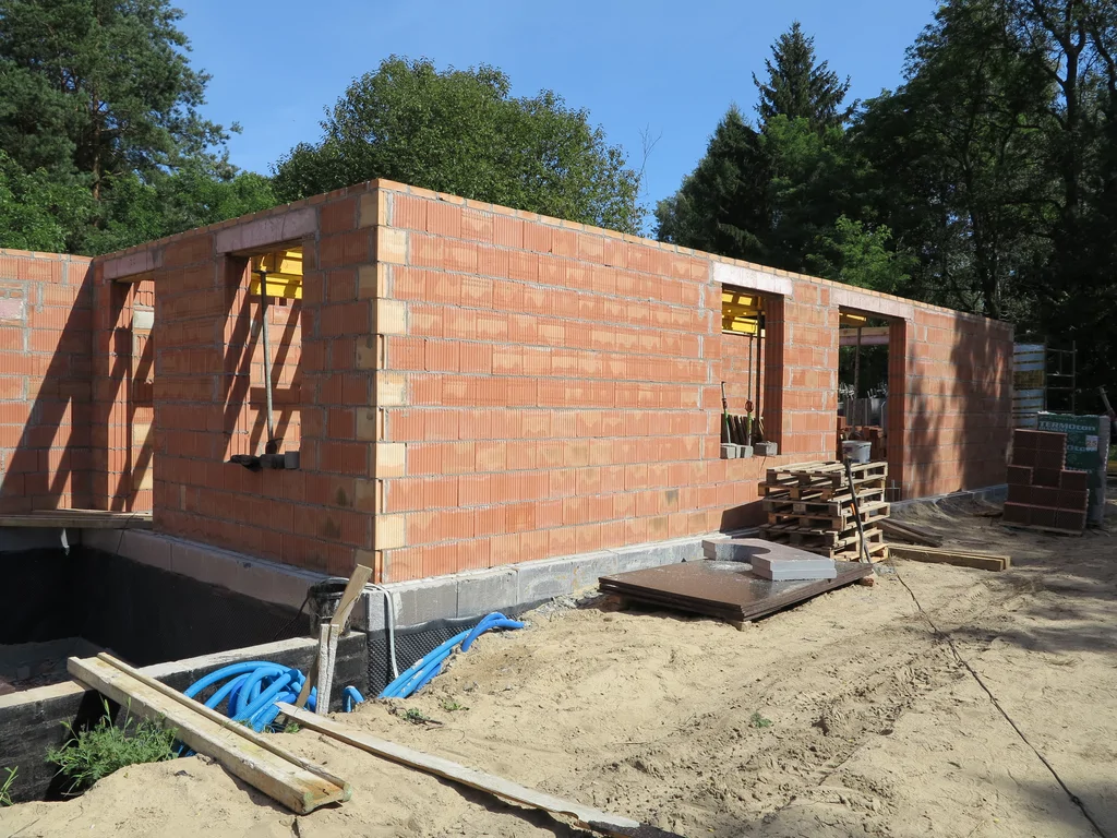 ściany murowane parteru z Porotherm