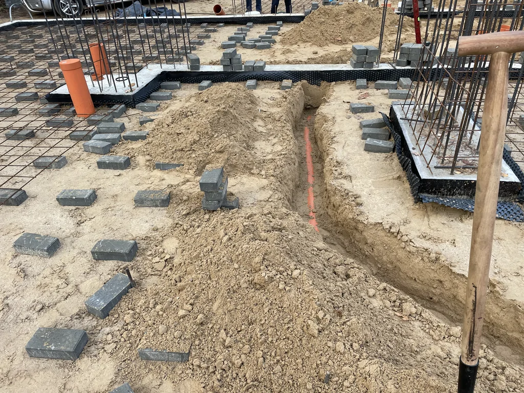 ściany fundamentowe z bloczków betonowych, zbrojenie słupów 